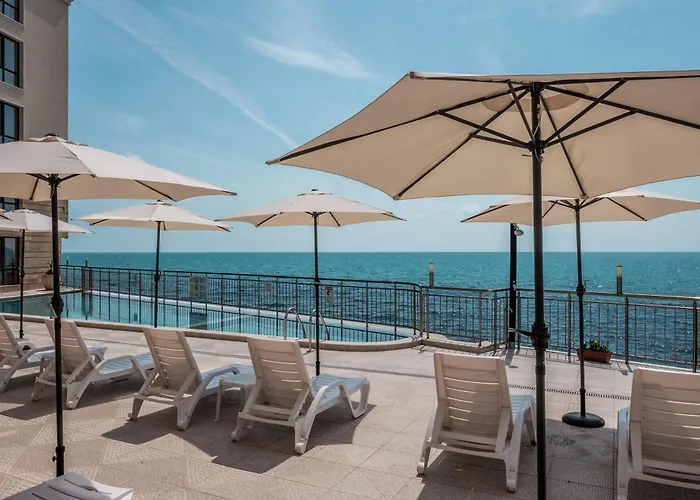 Cabacum Pleasure Beachfront アパートホテル ヴァルナ